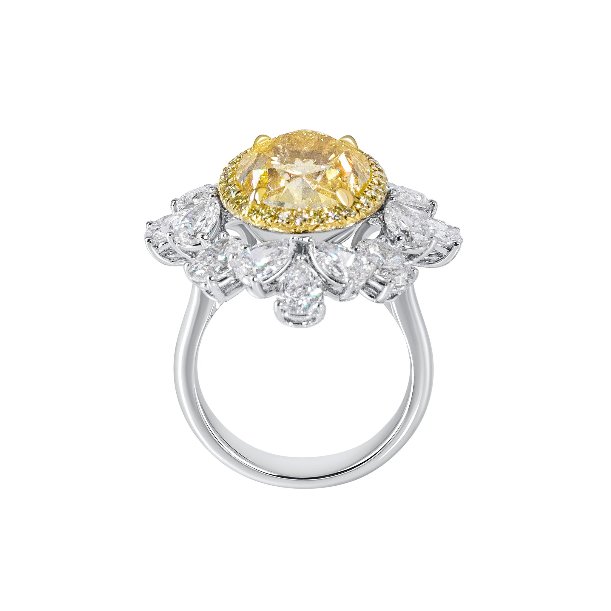 Fancy_yellow_diamond_ring_1.jpg